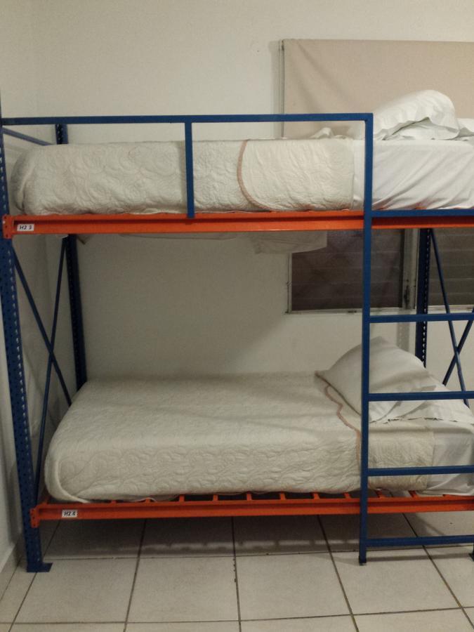 Hostal Aqui Me Quedo San Pedro Sula Dış mekan fotoğraf